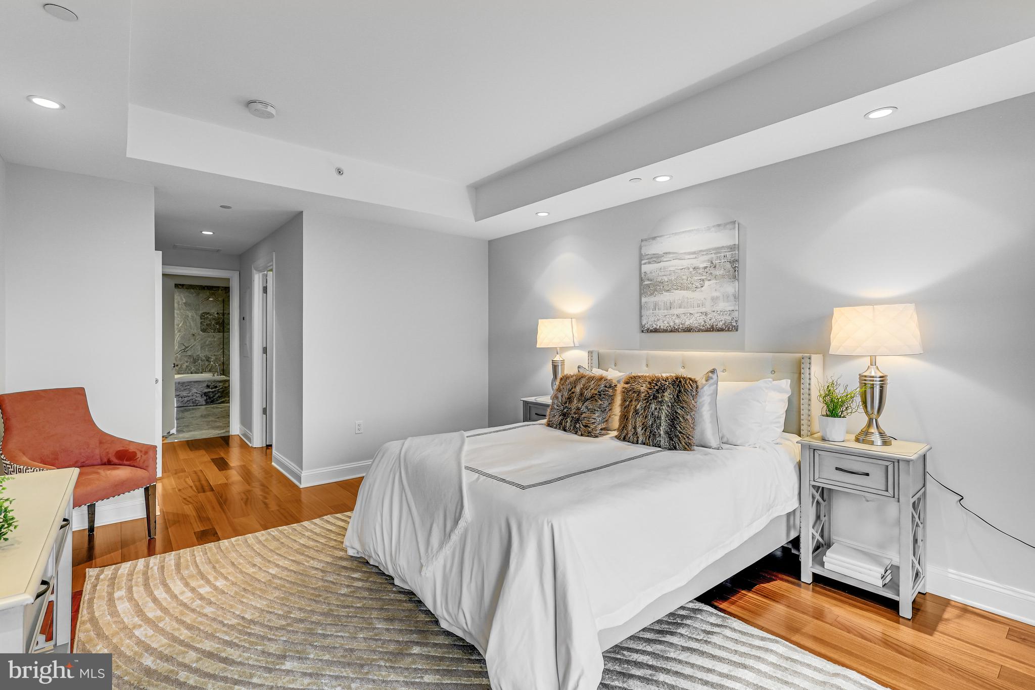 ROSSLYN - Residential