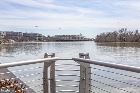 Tiny photo for 1881 N Nash Street #1706, ARLINGTON, VA 22209 (MLS # VAAR2064256)