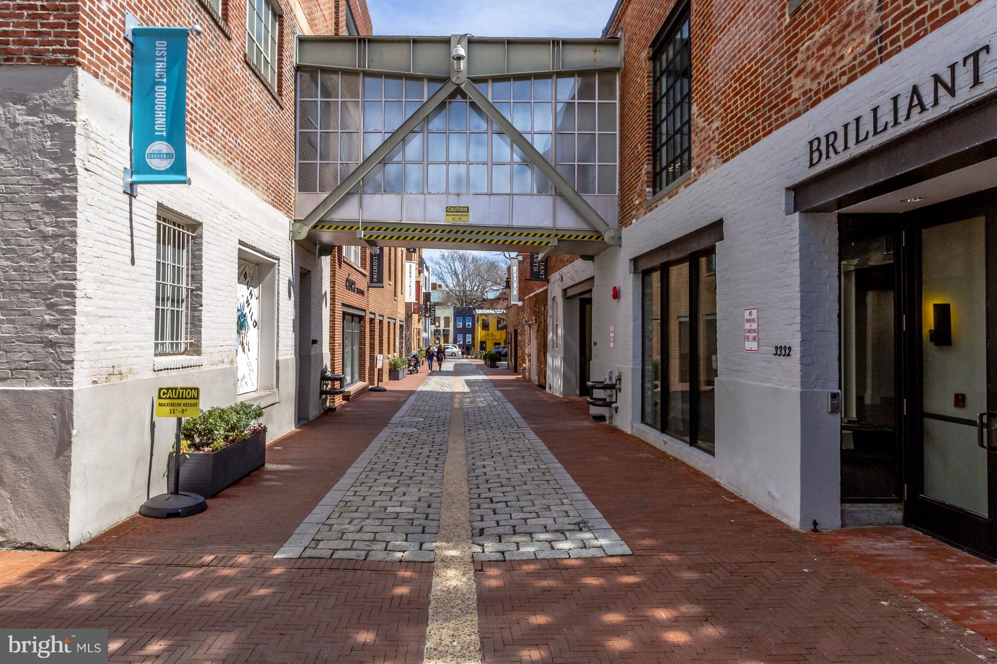 ROSSLYN - Residential