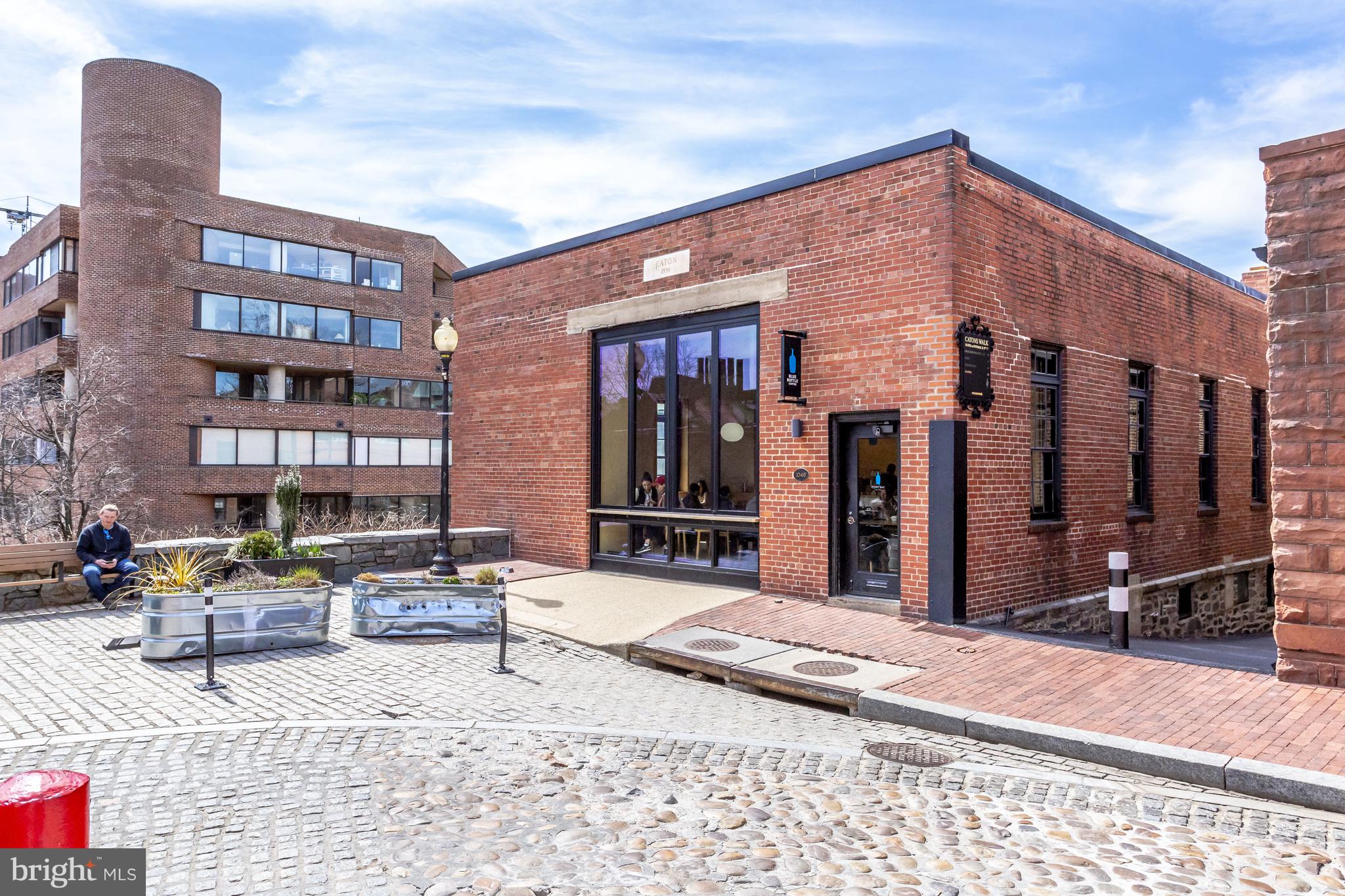 ROSSLYN - Residential