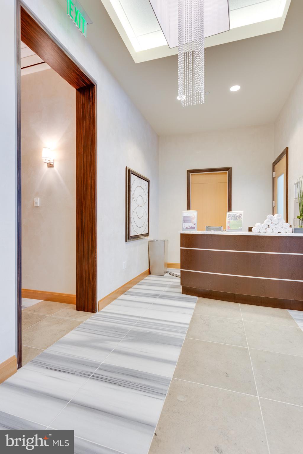 ROSSLYN - Residential