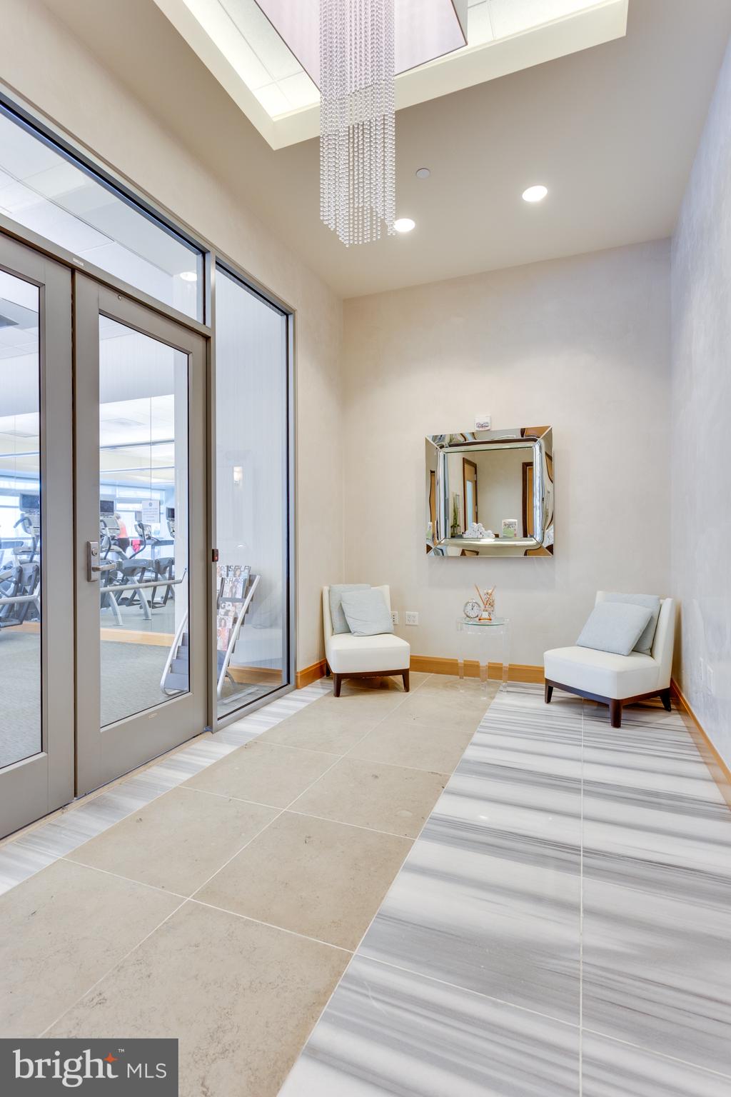 ROSSLYN - Residential