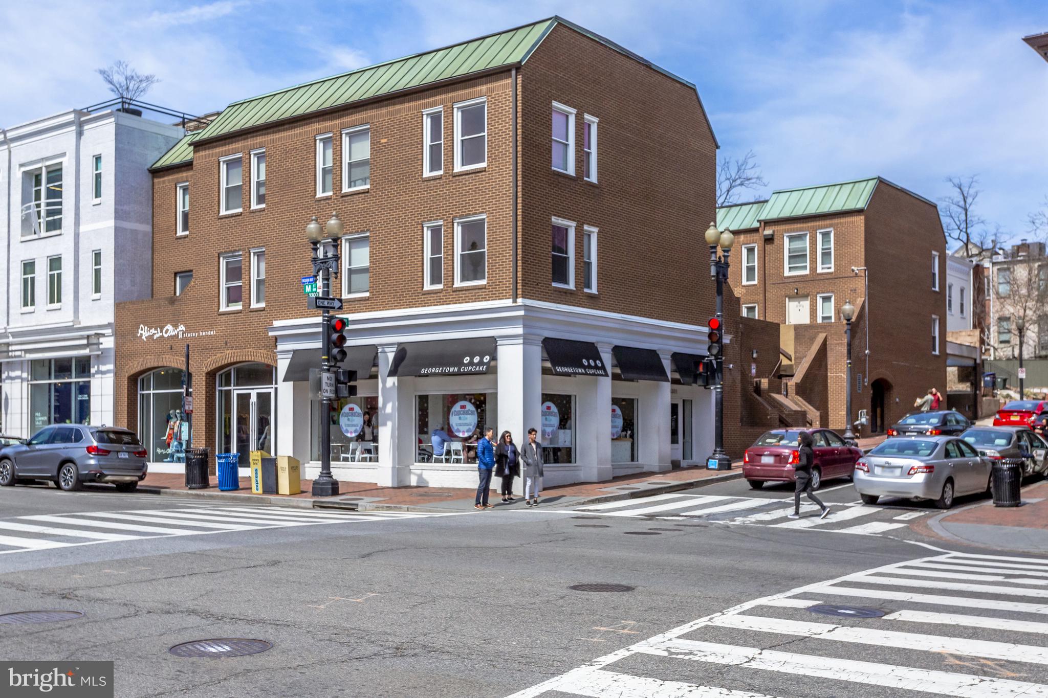 ROSSLYN - Residential