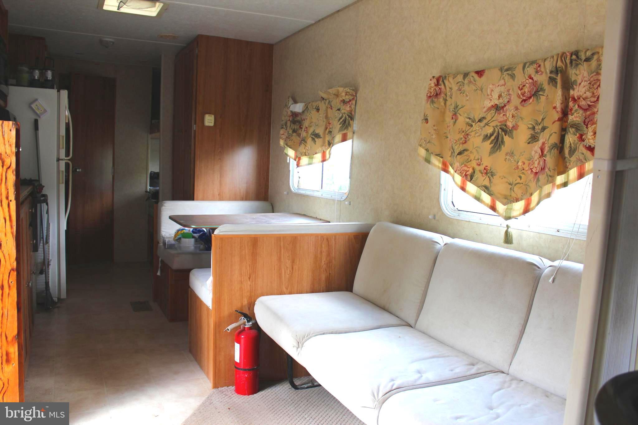 WHITSONS POINT - Land