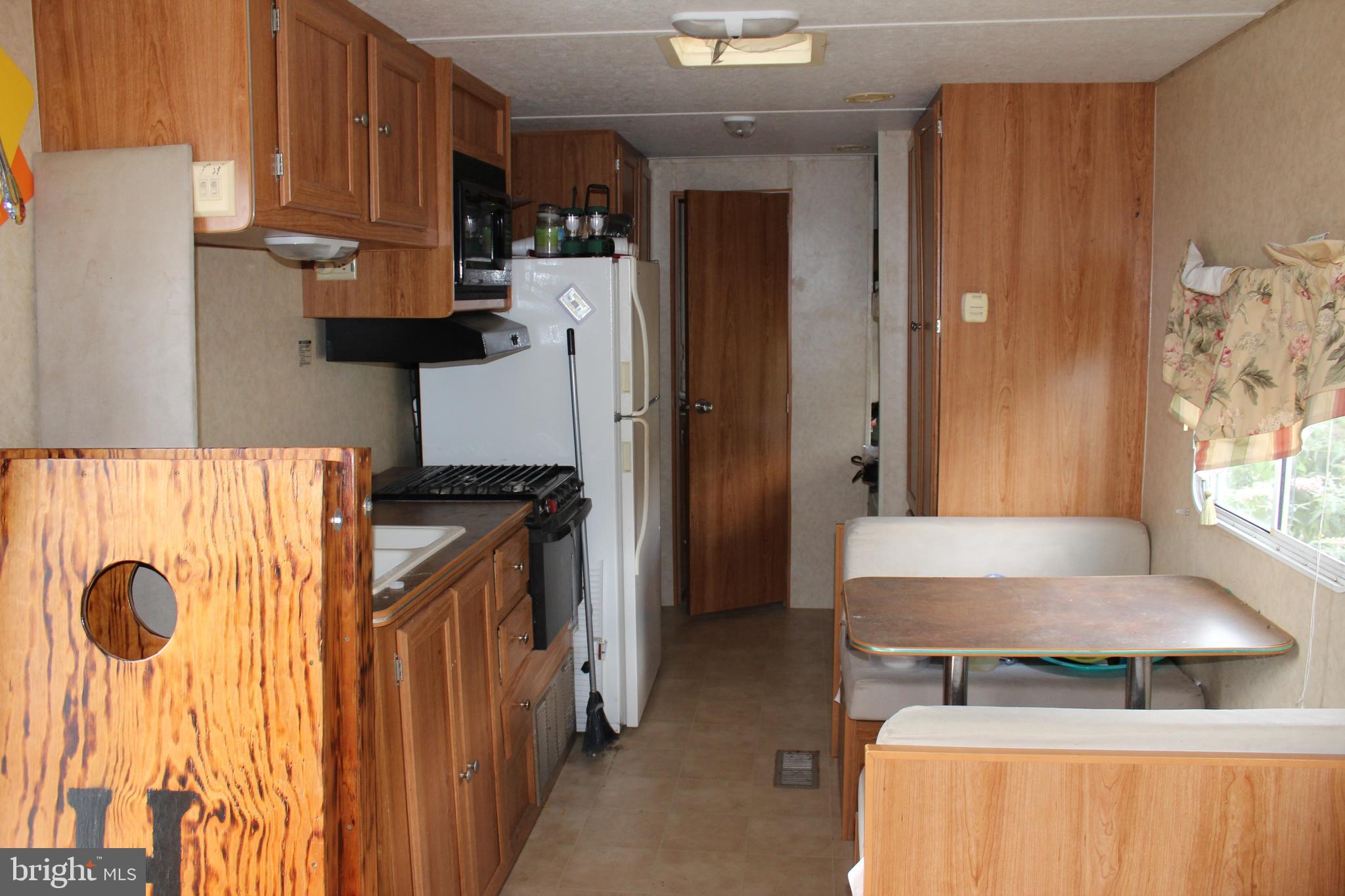 WHITSONS POINT - Land