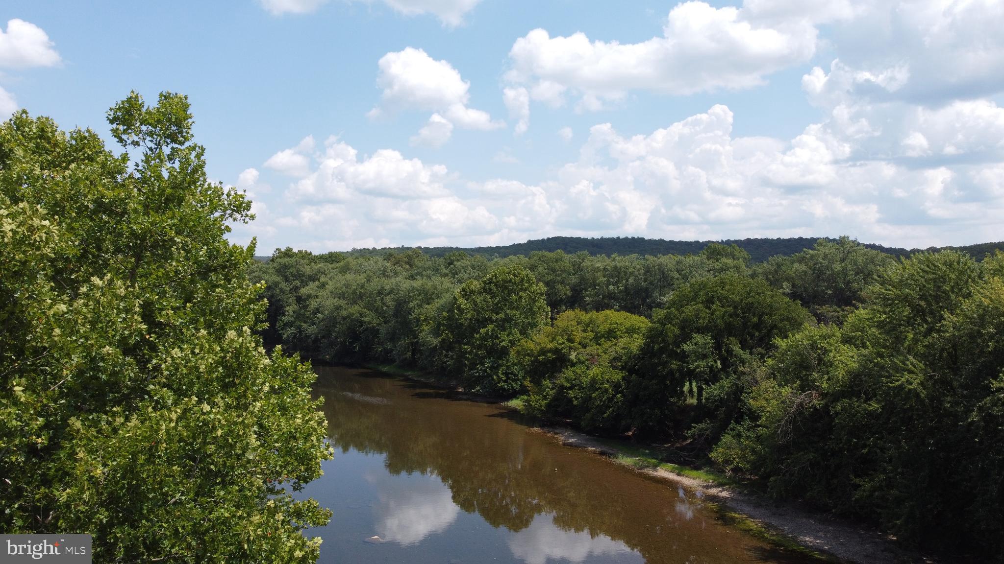 WHITSONS POINT - Land