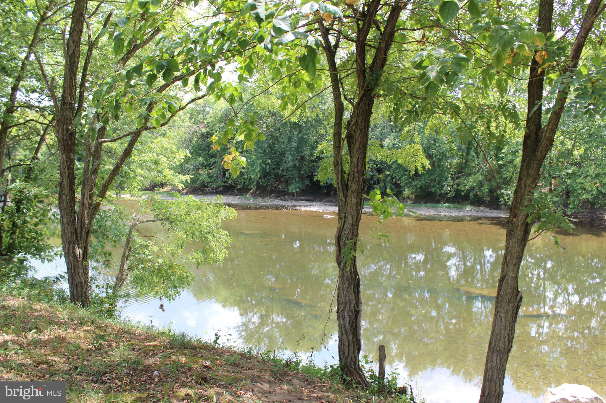 WHITSONS POINT - Land