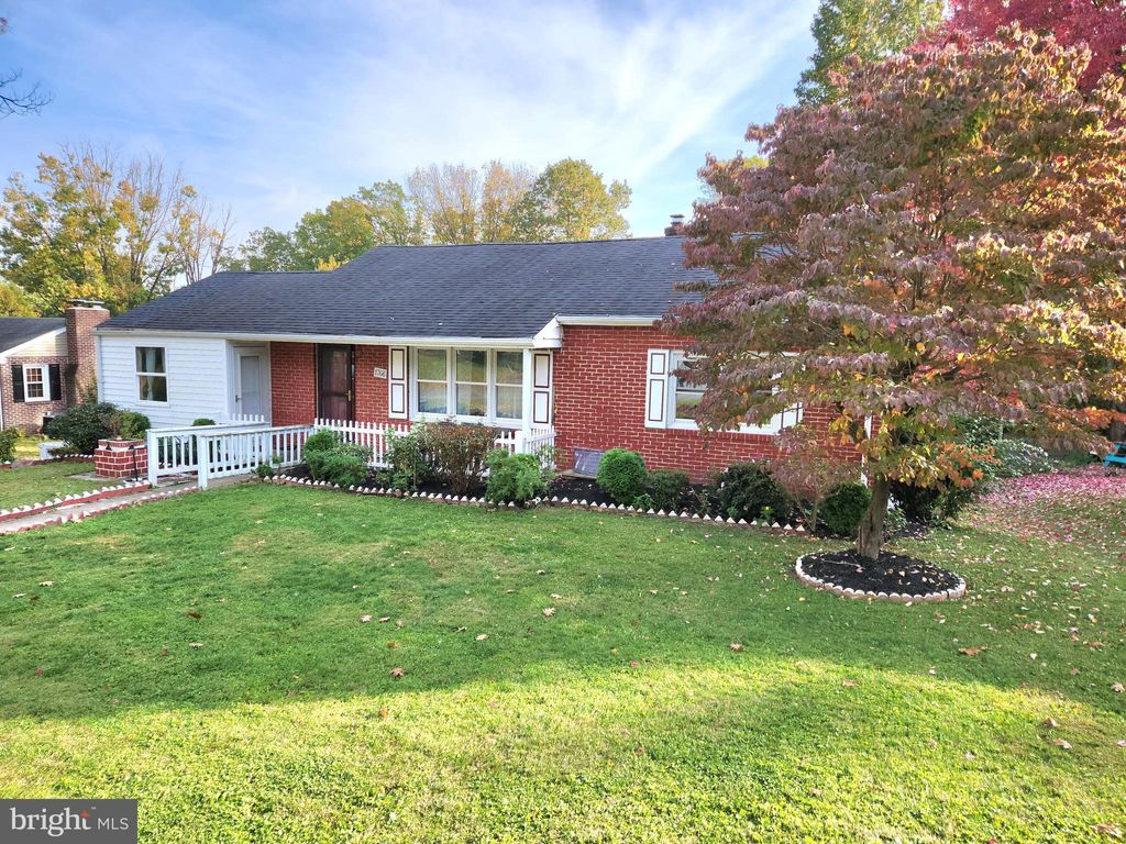 Photo of 1766 LINWOOD AVE, LANCASTER, PA 17603 (MLS # PALA2026386)