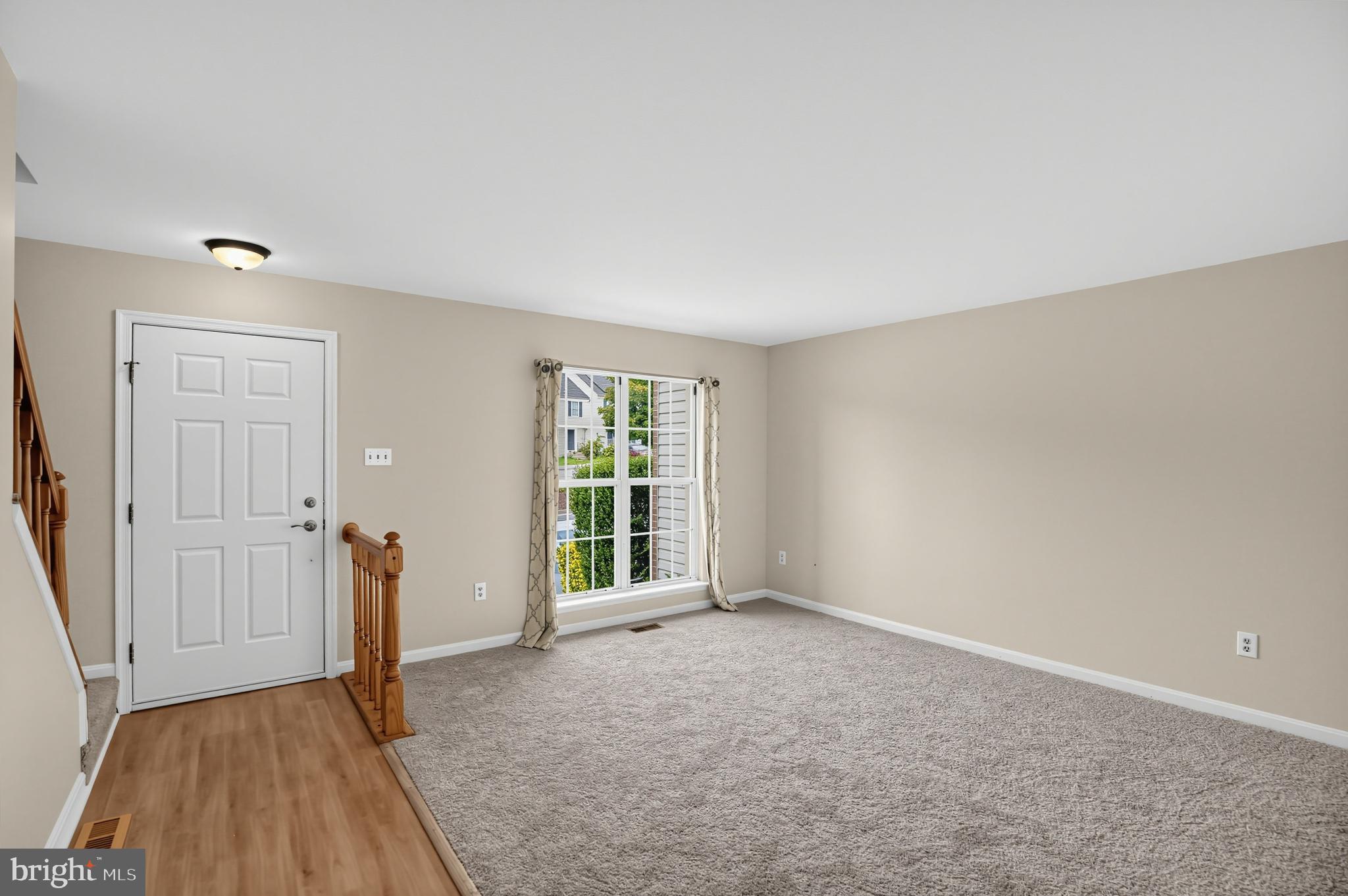 502 MEADOWMIST WAY