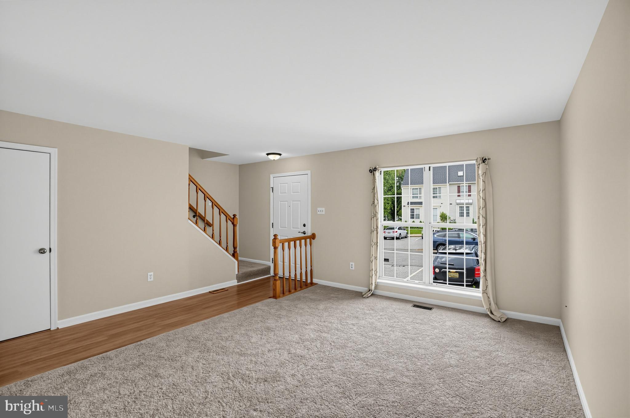 502 MEADOWMIST WAY