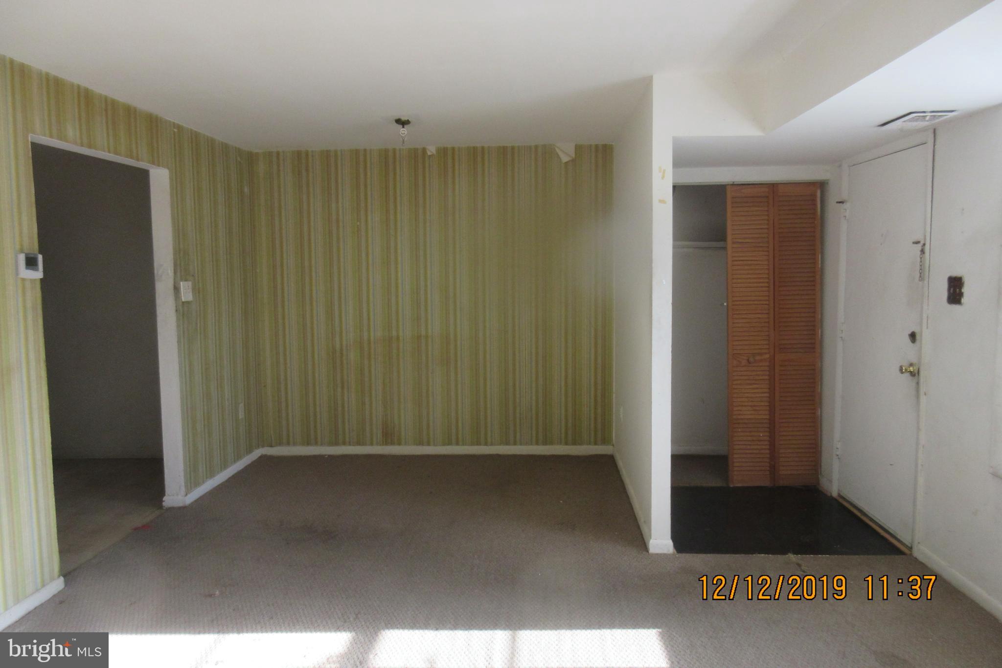 WHISKEY BOTTOM - Residential