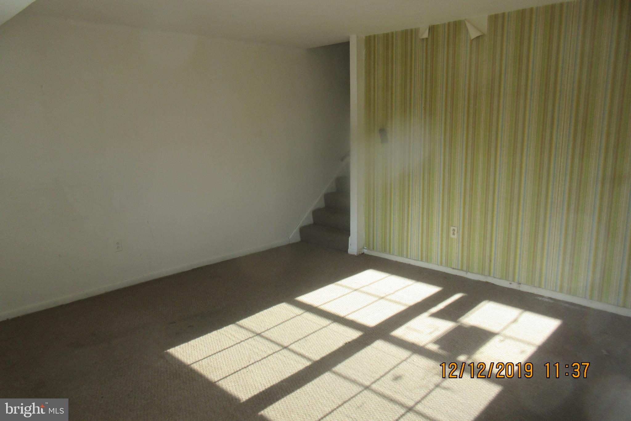 WHISKEY BOTTOM - Residential