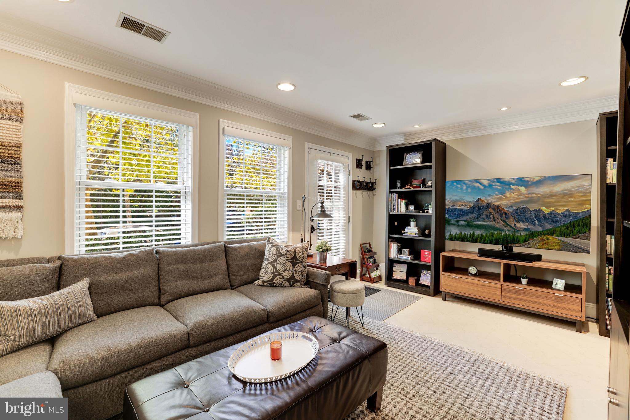 WEST MARKET - Residential