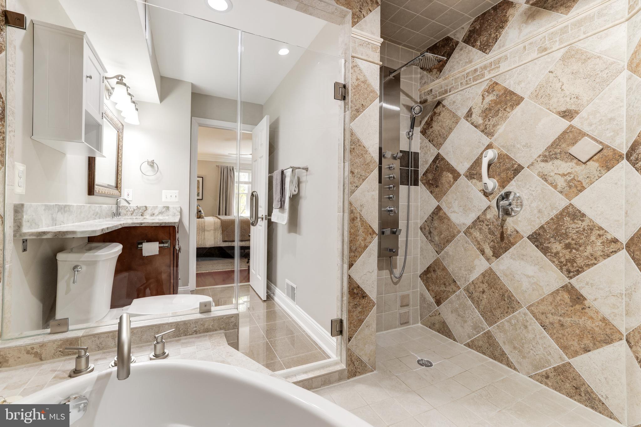 WEST MARKET - Residential