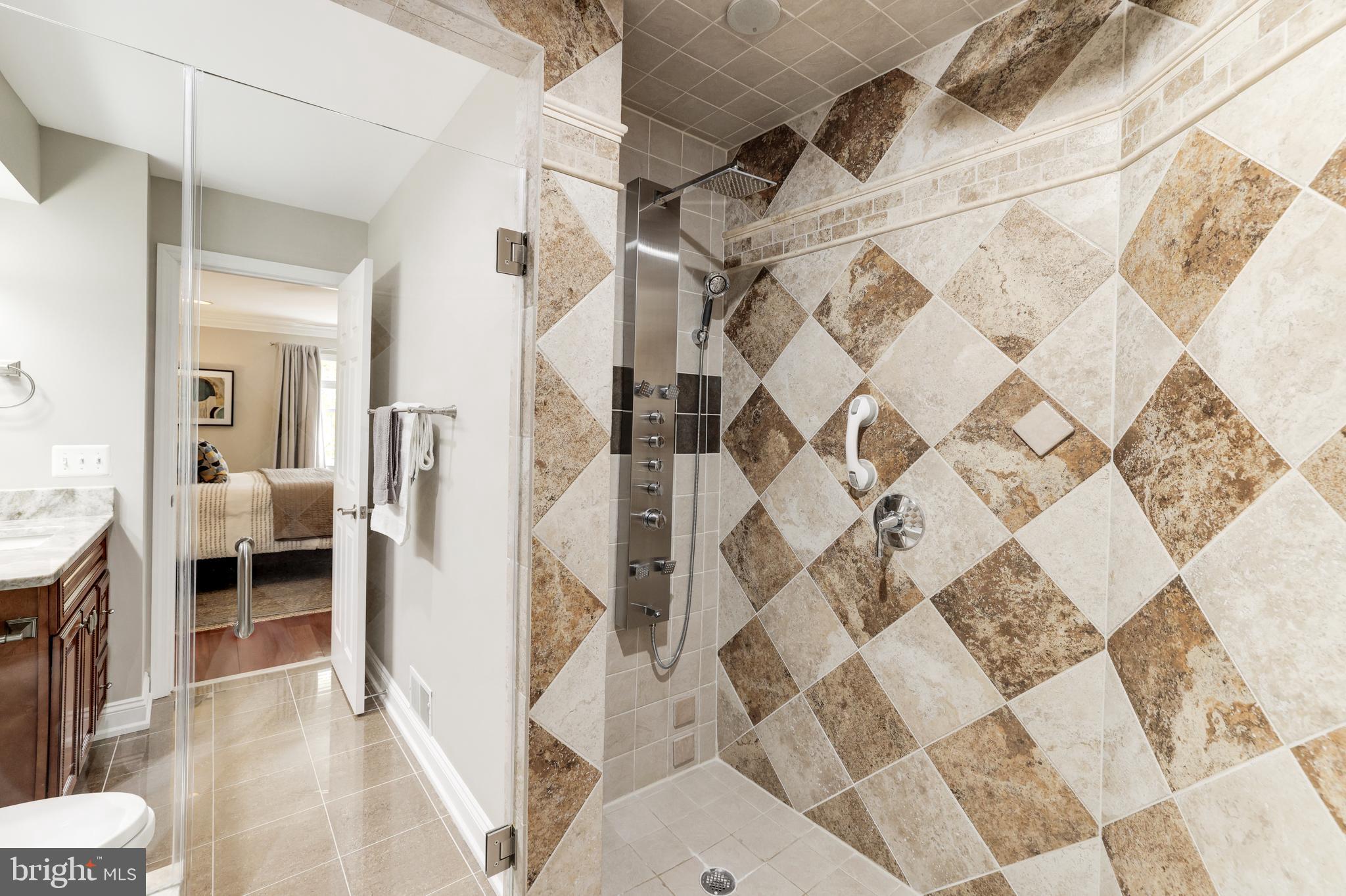 WEST MARKET - Residential