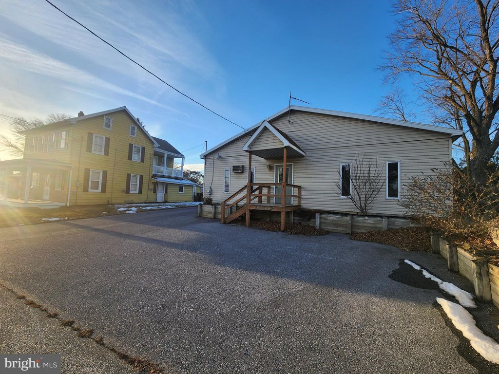 Photo of 1172 Mount Joy Road, MANHEIM, PA 17545 (MLS # PALA2083170)