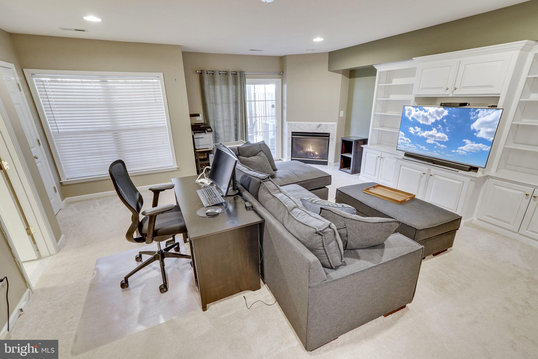 ASPEN HILL - Residential