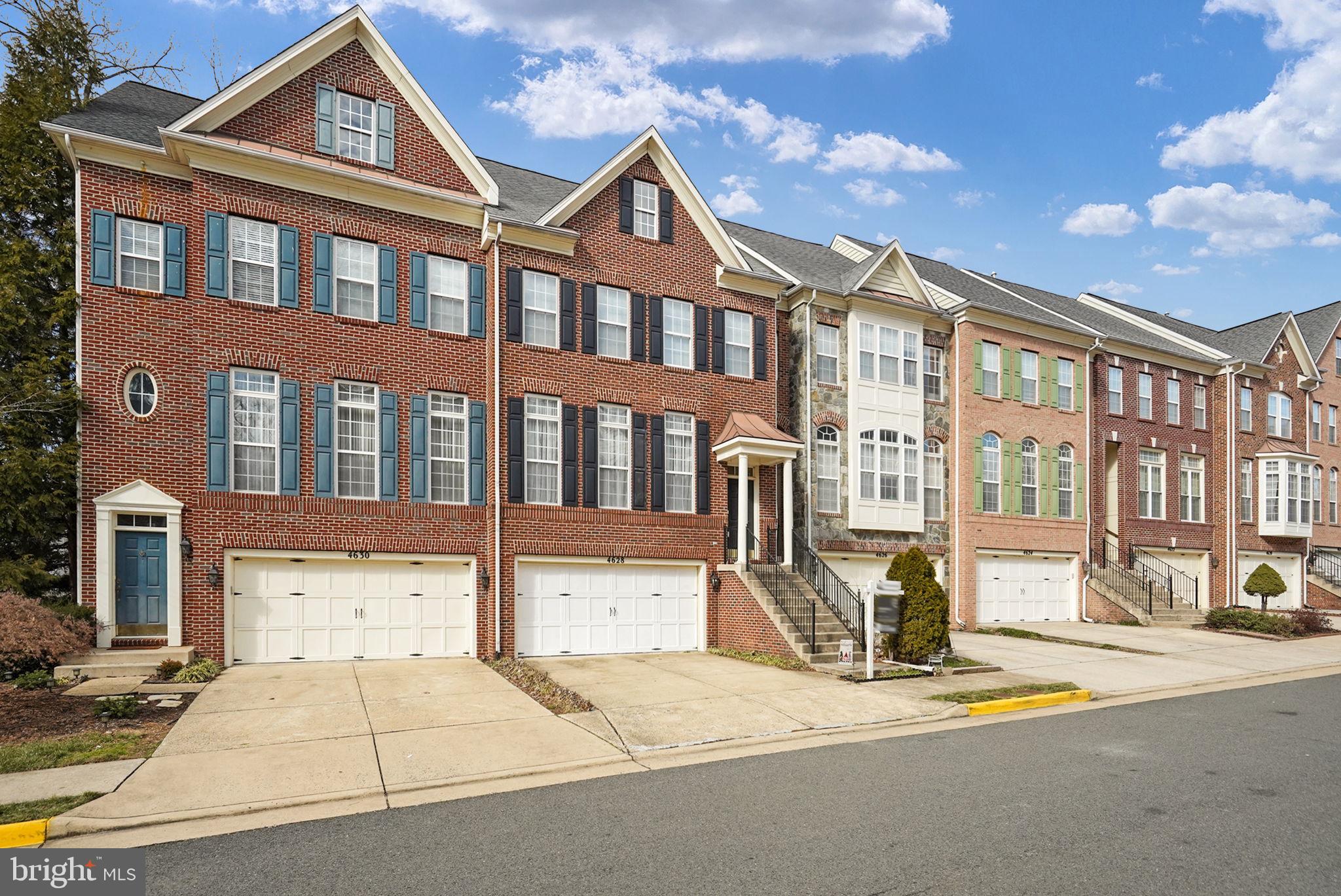 ASPEN HILL - Residential