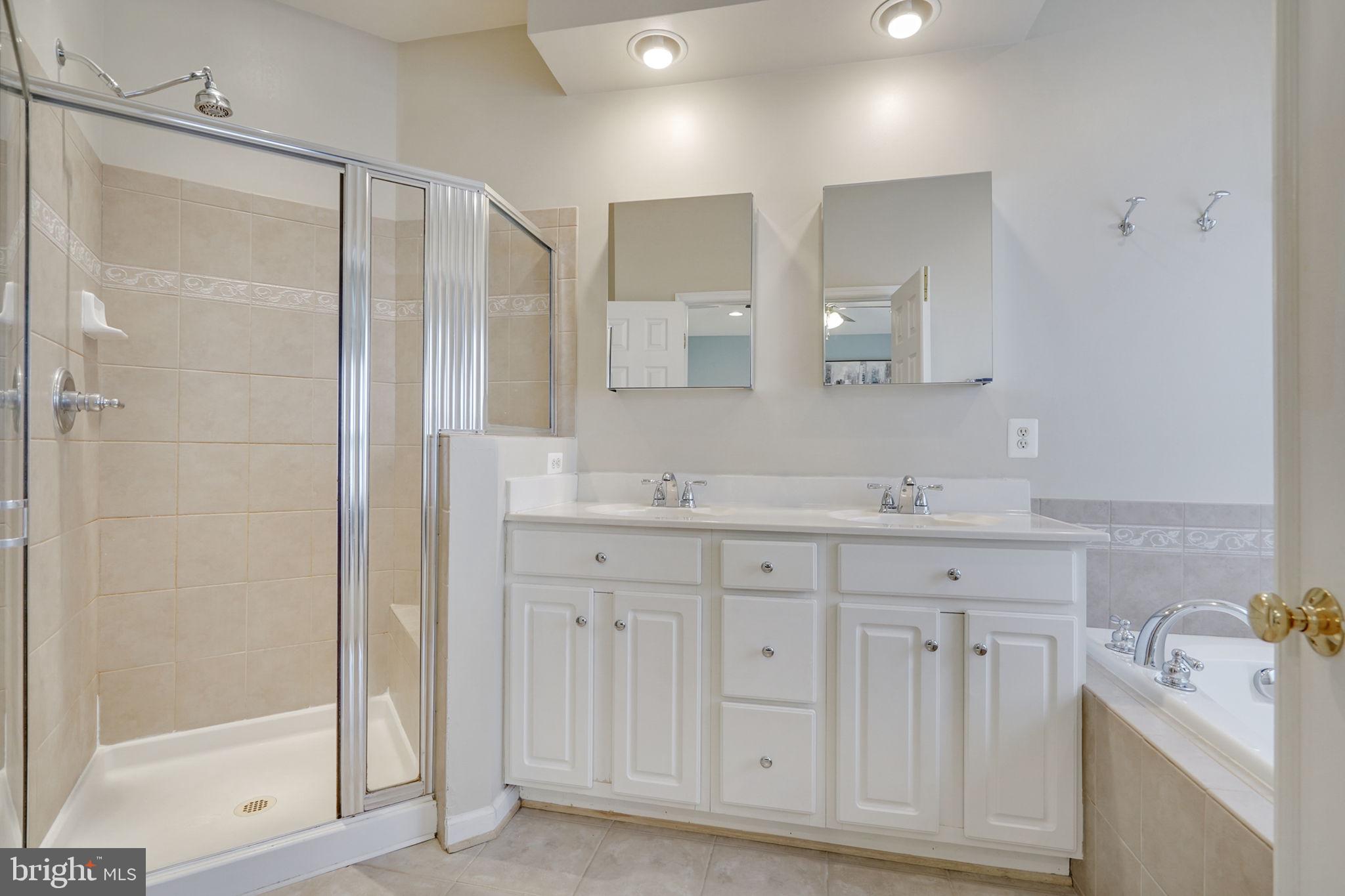 ASPEN HILL - Residential