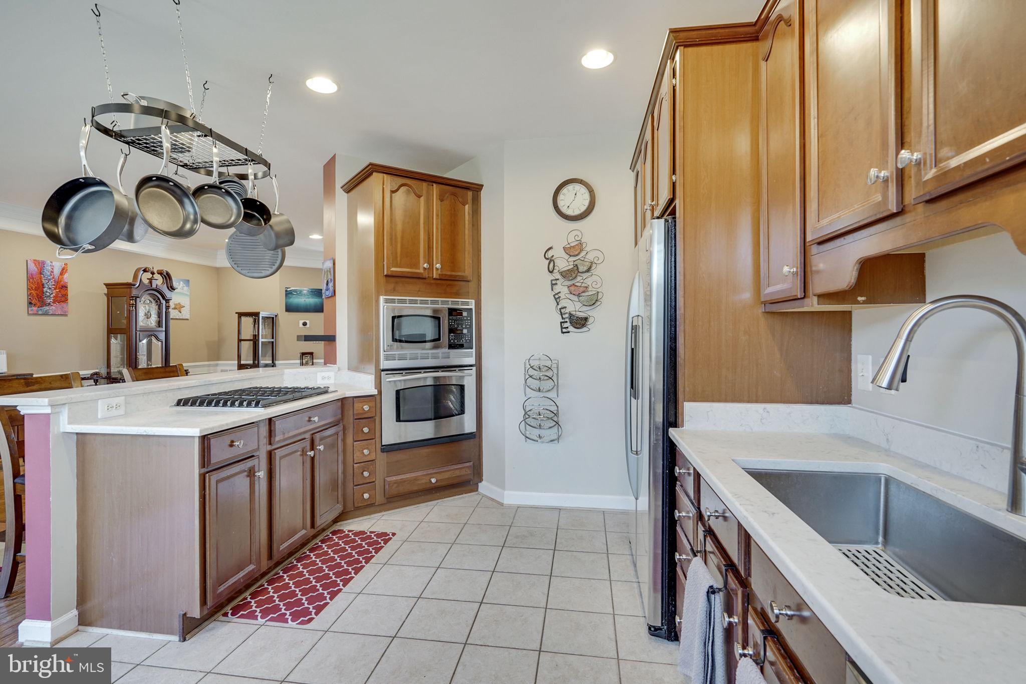 ASPEN HILL - Residential