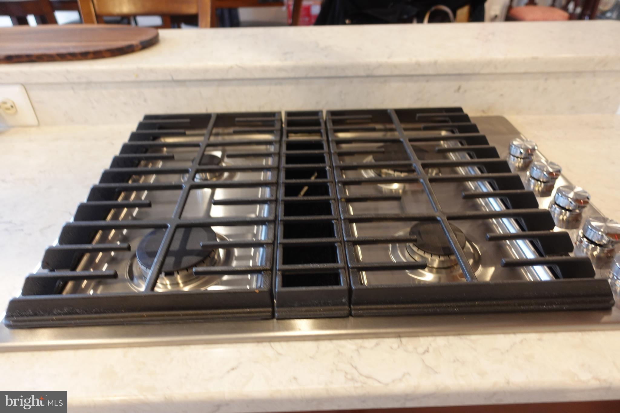 ASPEN HILL - Residential