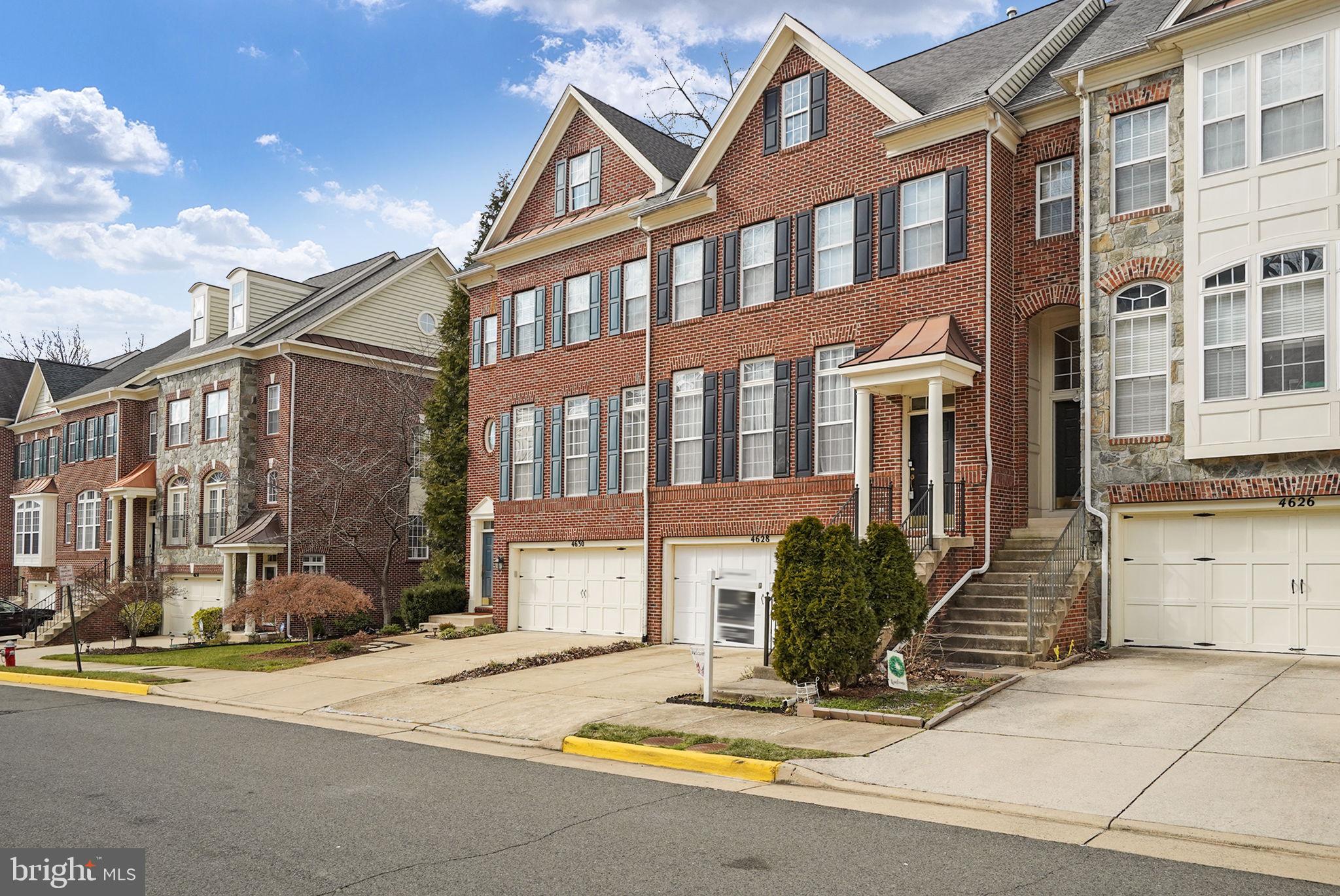 ASPEN HILL - Residential