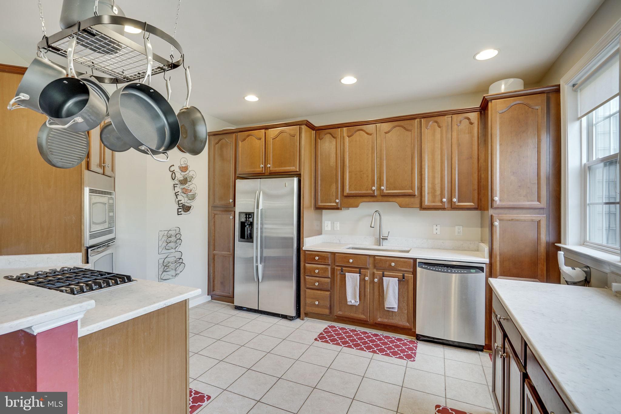 ASPEN HILL - Residential