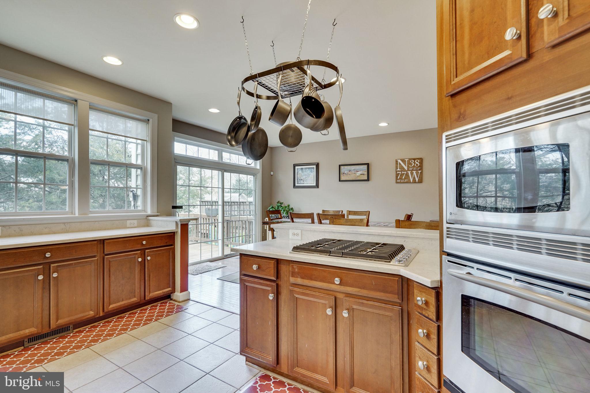 ASPEN HILL - Residential