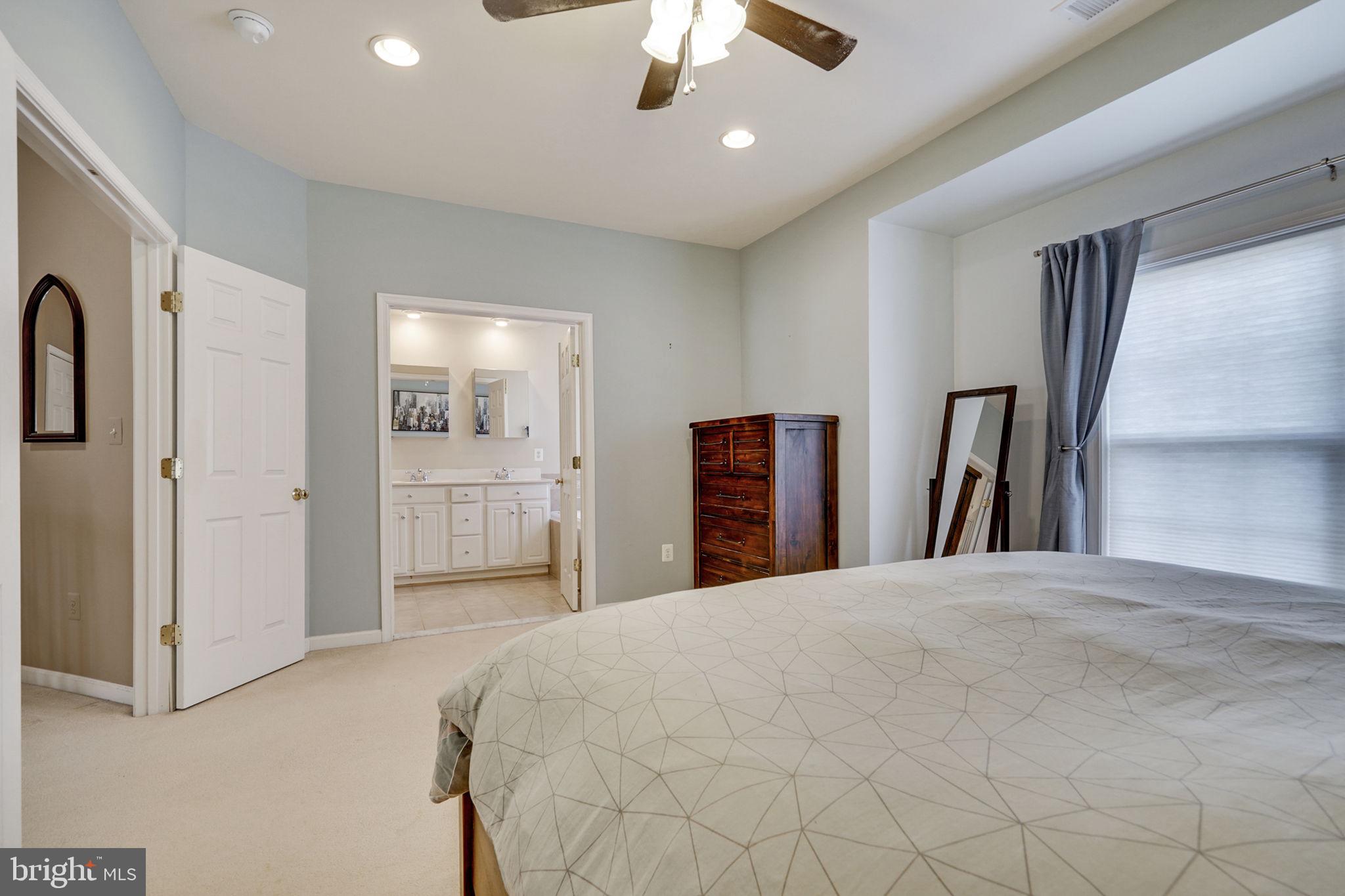 ASPEN HILL - Residential