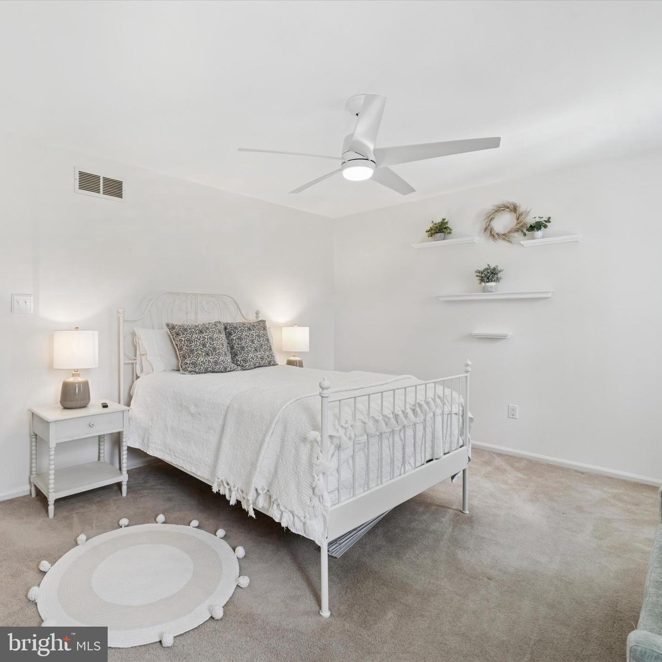 FORT WASHINGTON - Residential