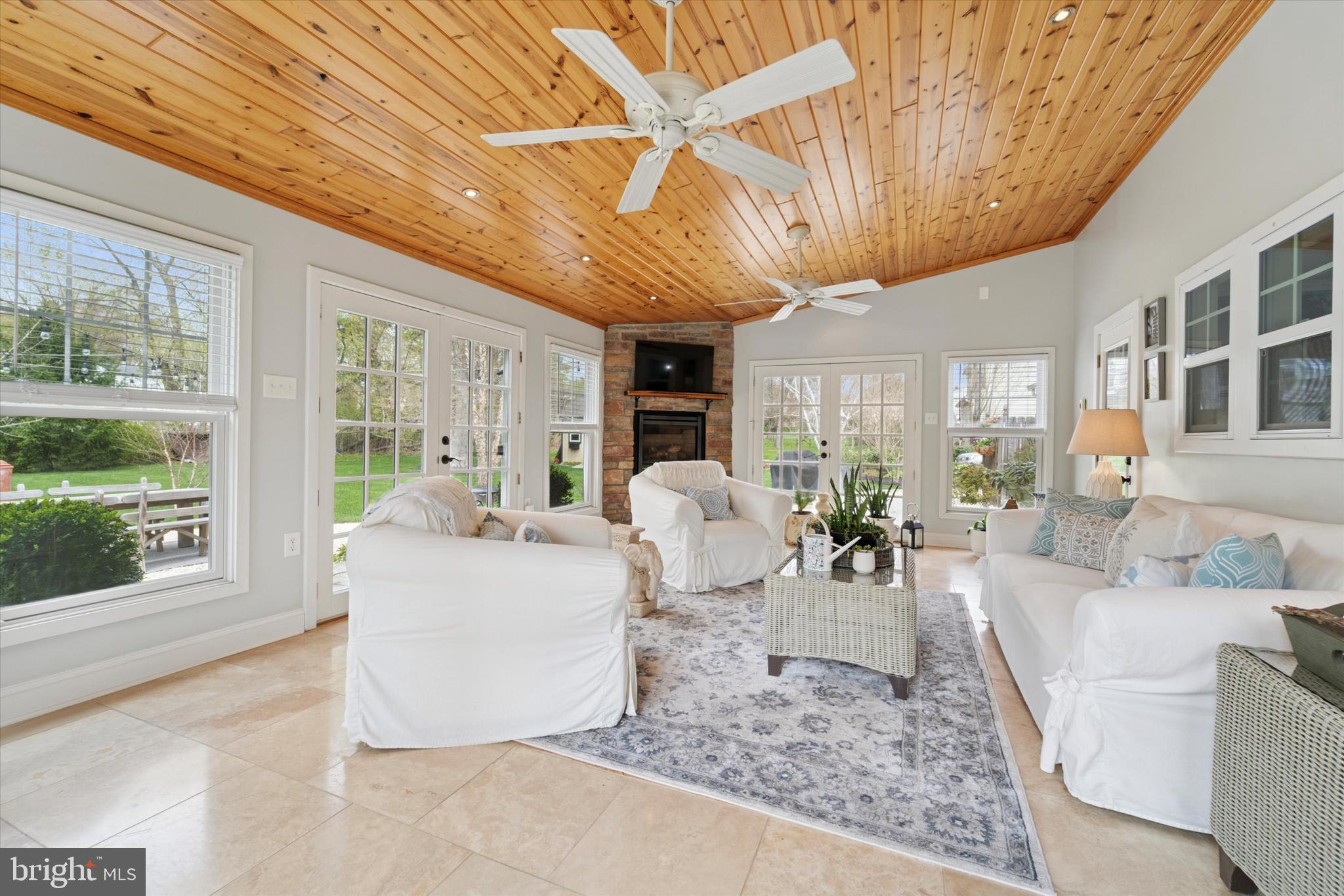 FORT WASHINGTON - Residential