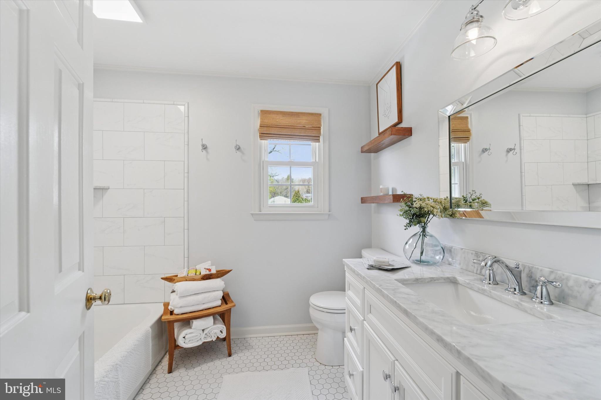 FORT WASHINGTON - Residential