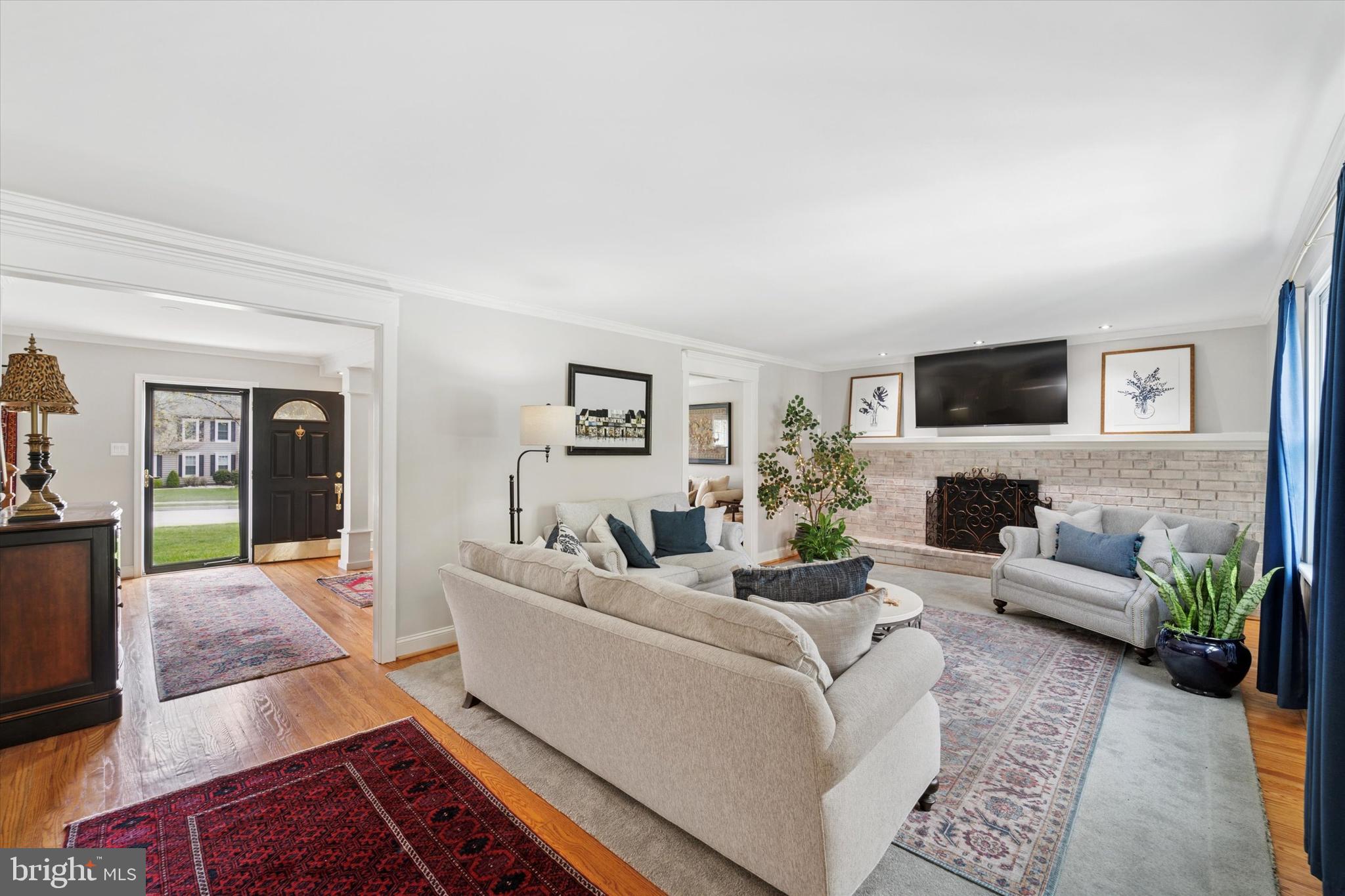 FORT WASHINGTON - Residential