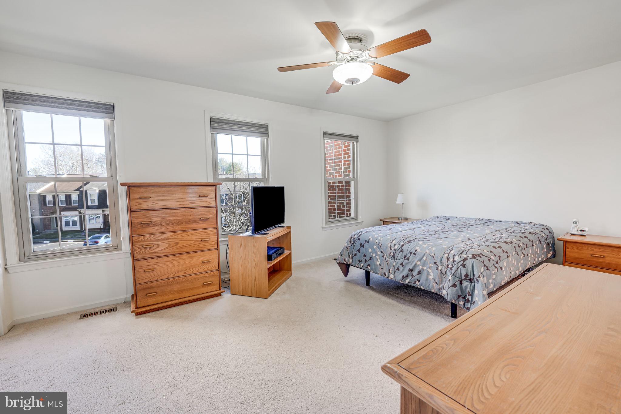 KINGS PARK WEST - Residential