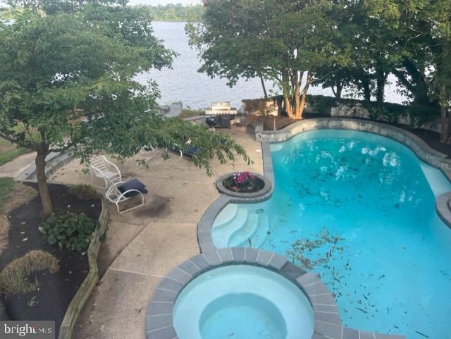 SWAN CREEK CLUB - Residential