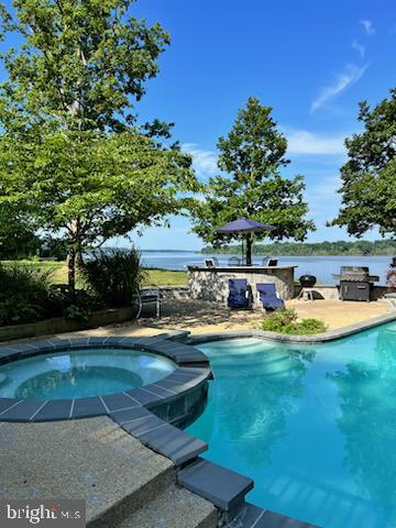 SWAN CREEK CLUB - Residential