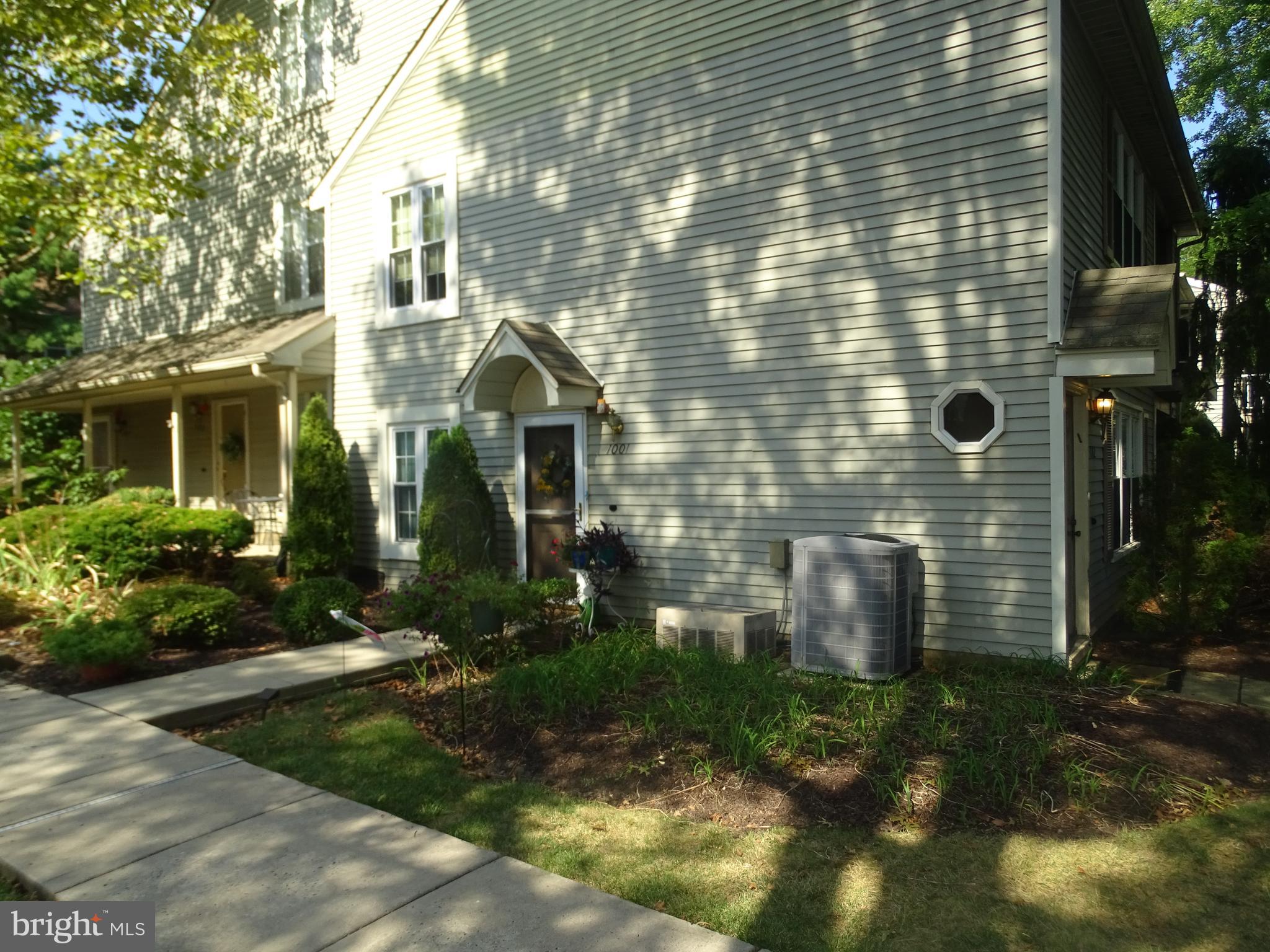 SOCIETY PL - Residential Lease