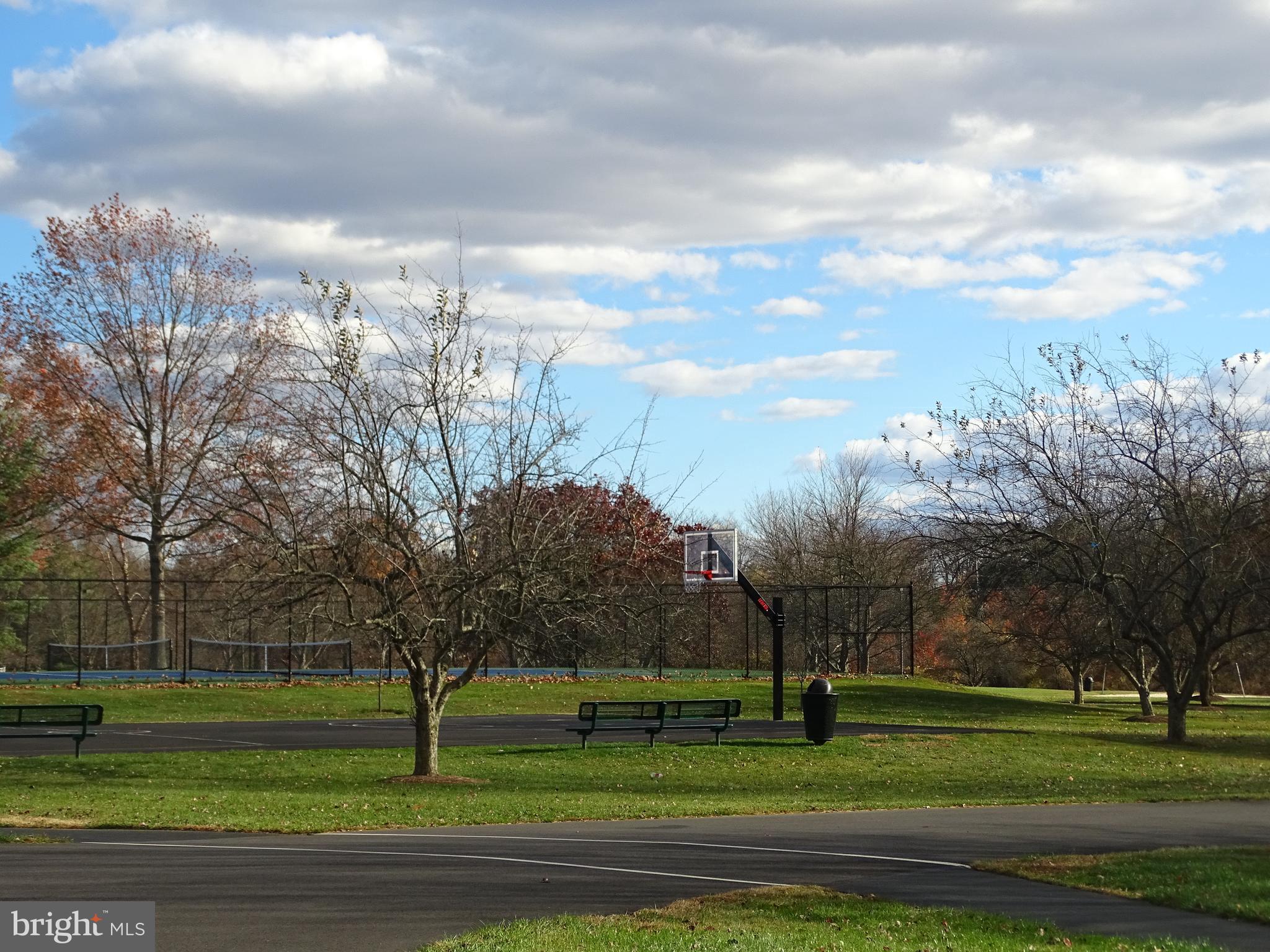 SOCIETY PL - Residential Lease