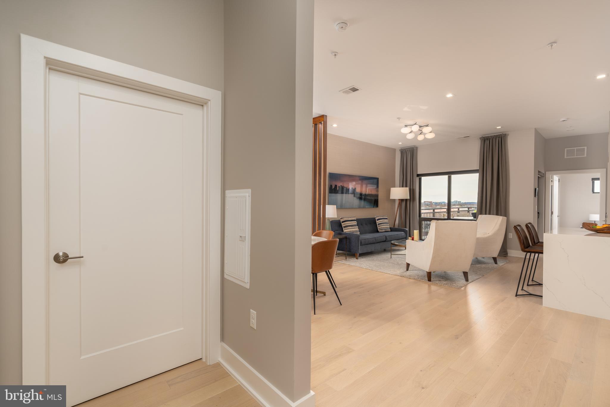 701 SWANN AVENUE 606