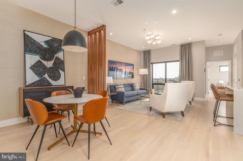 Photo of 701 Swann Avenue #606, ALEXANDRIA, VA 22301 (MLS # VAAX2055190)