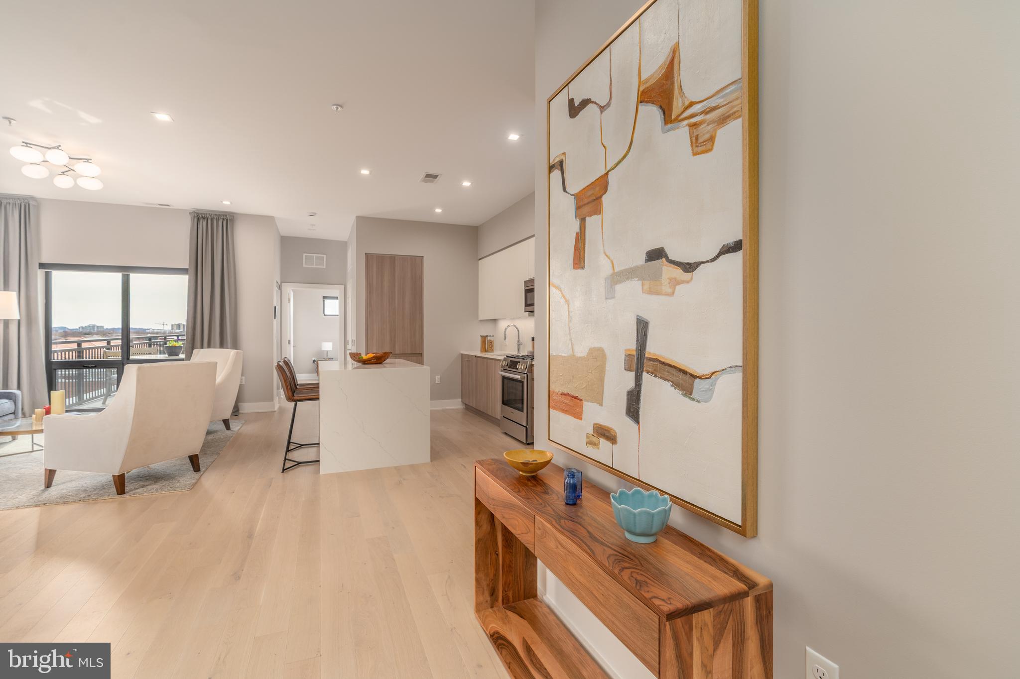 701 SWANN AVENUE 606