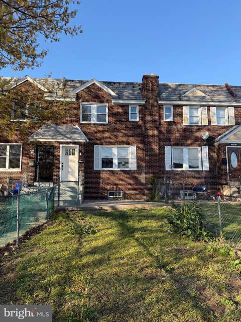 Townhouse For Sale - 532 Randolph Street<br/> CAMDEN, NJ 08105