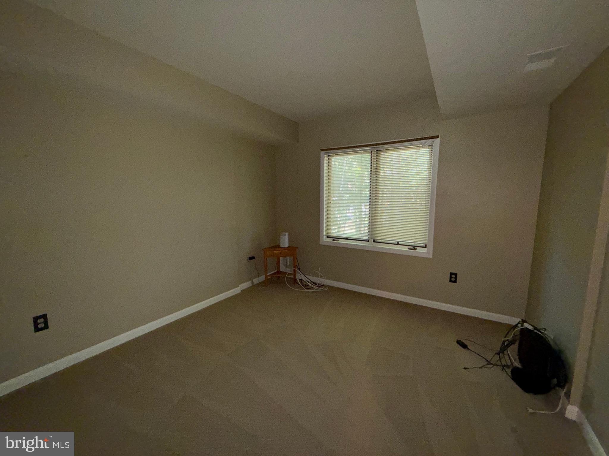 RESTON - Residential Lease