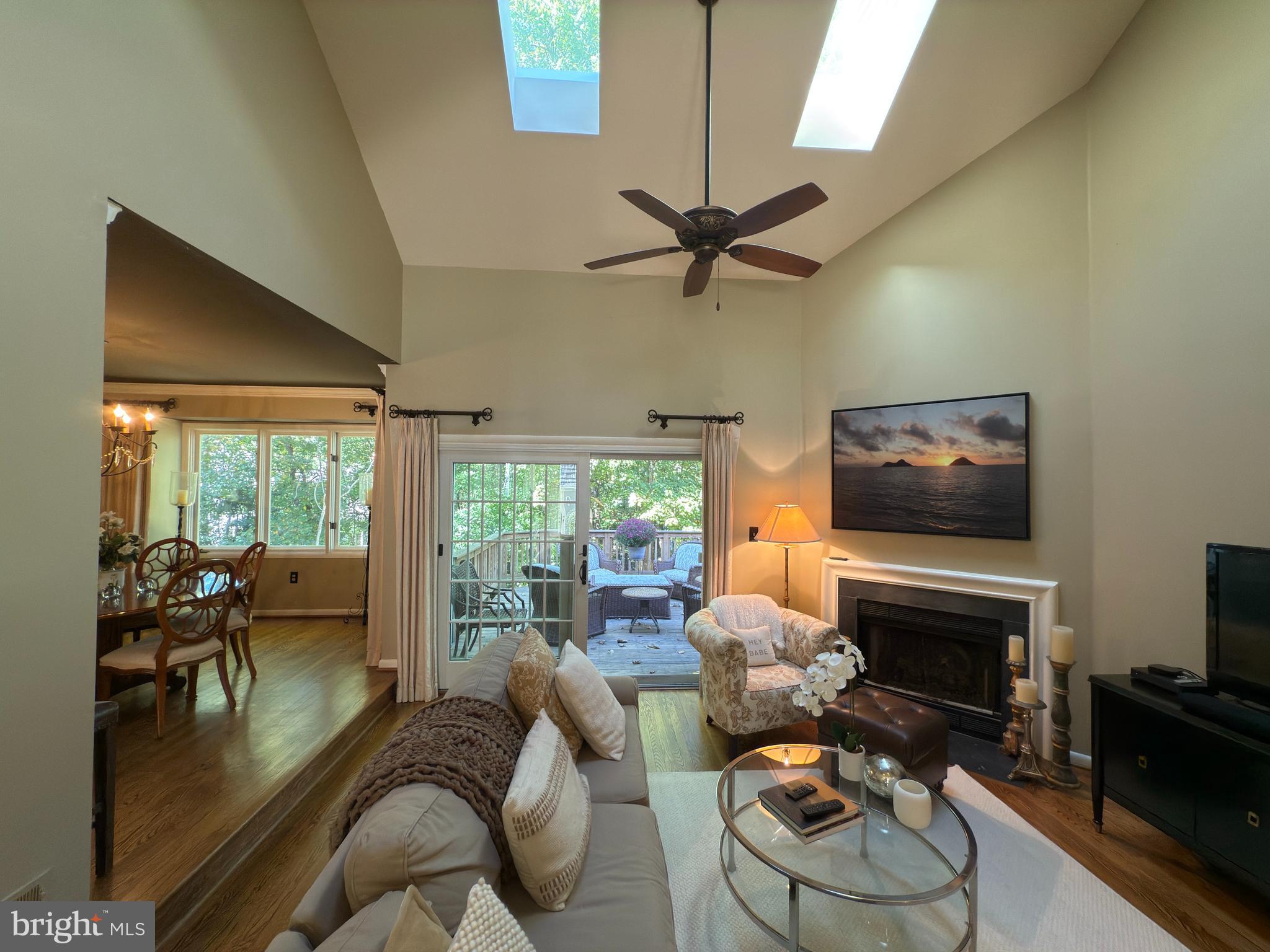 RESTON - Residential Lease