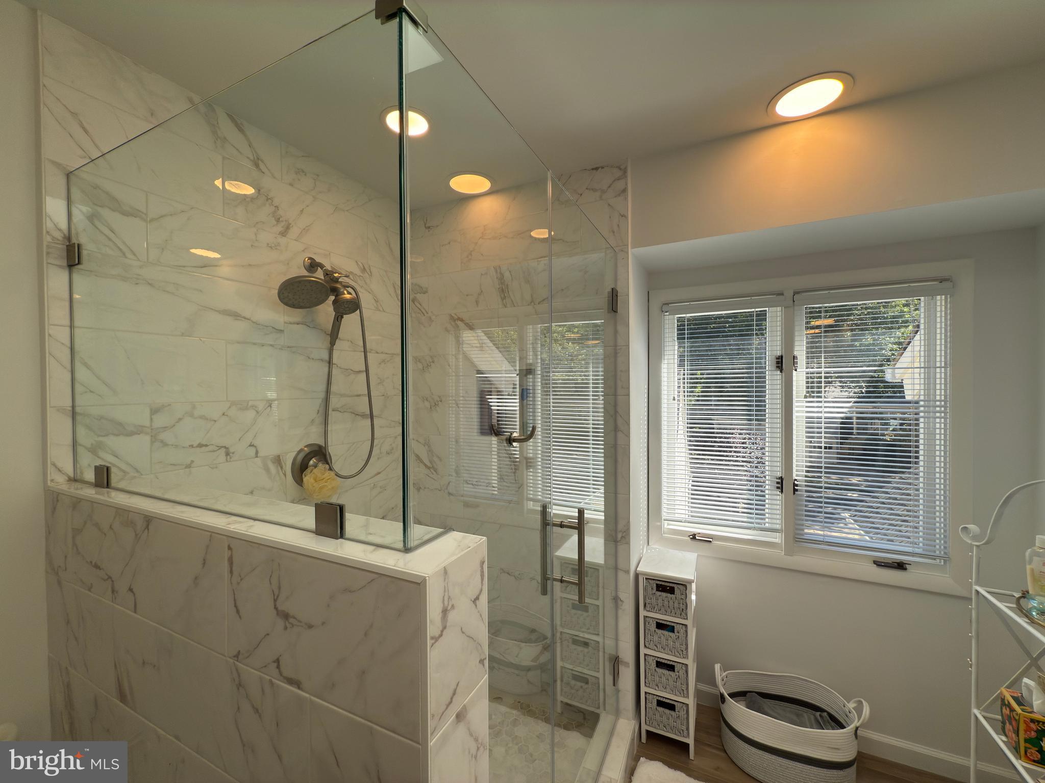 RESTON - Residential Lease