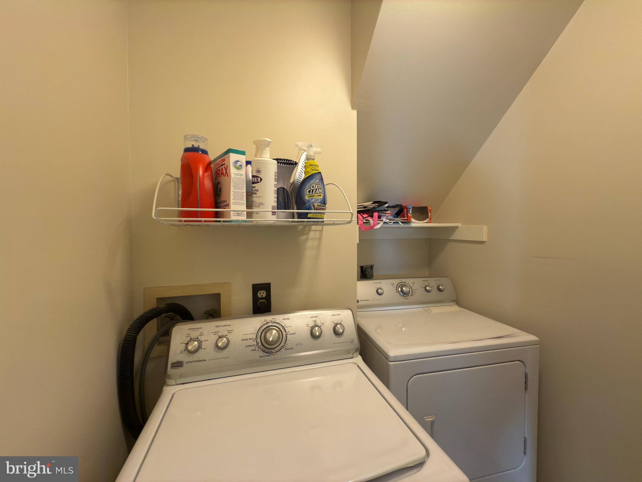 RESTON - Residential Lease