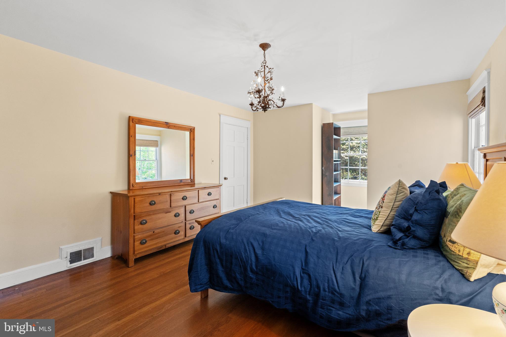 CHEVY CHASE - Residential