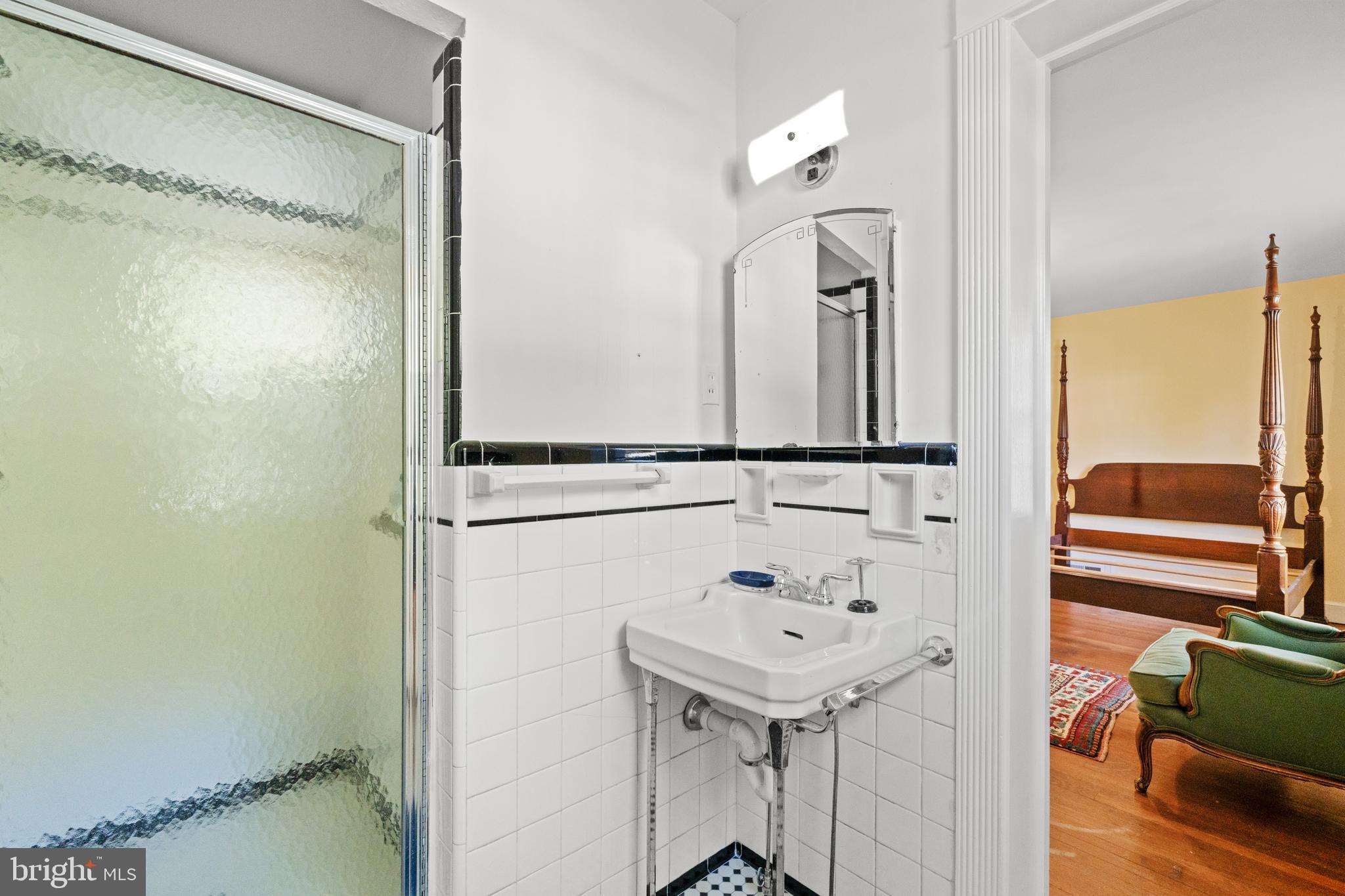 CHEVY CHASE - Residential