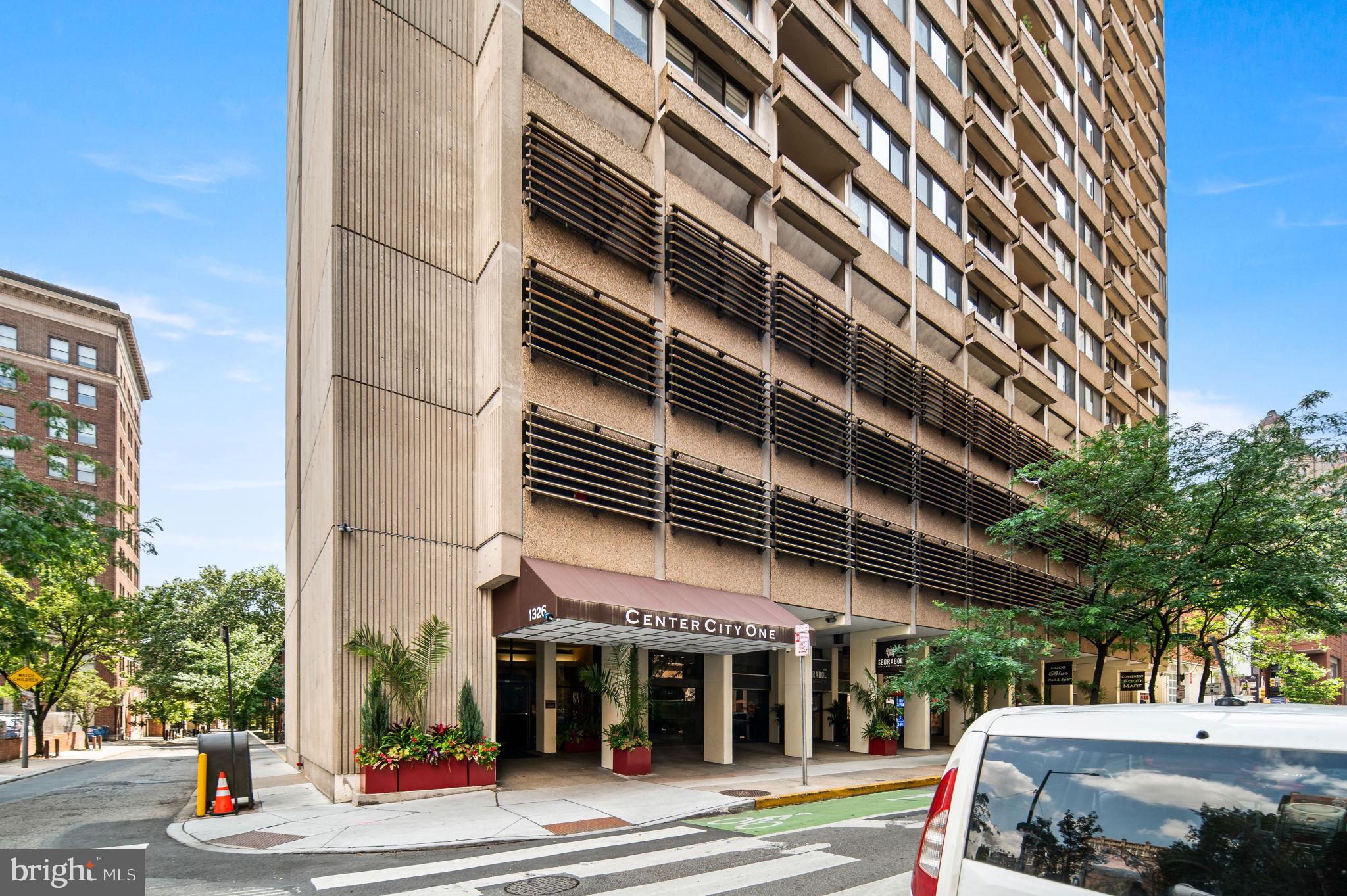 AVENUE OF THE ARTS - Residential