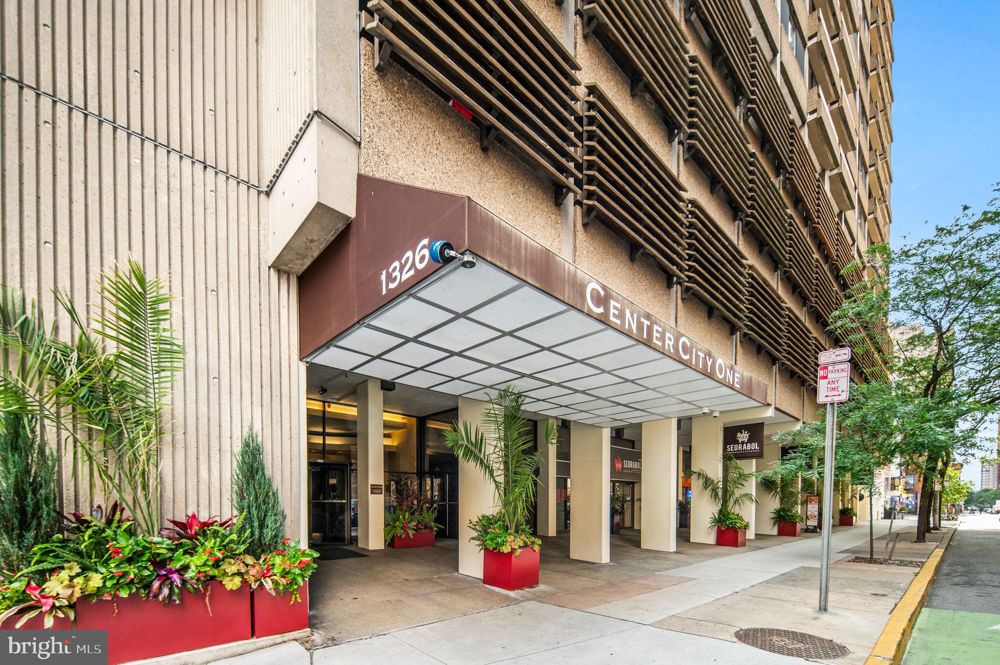 AVENUE OF THE ARTS - Residential